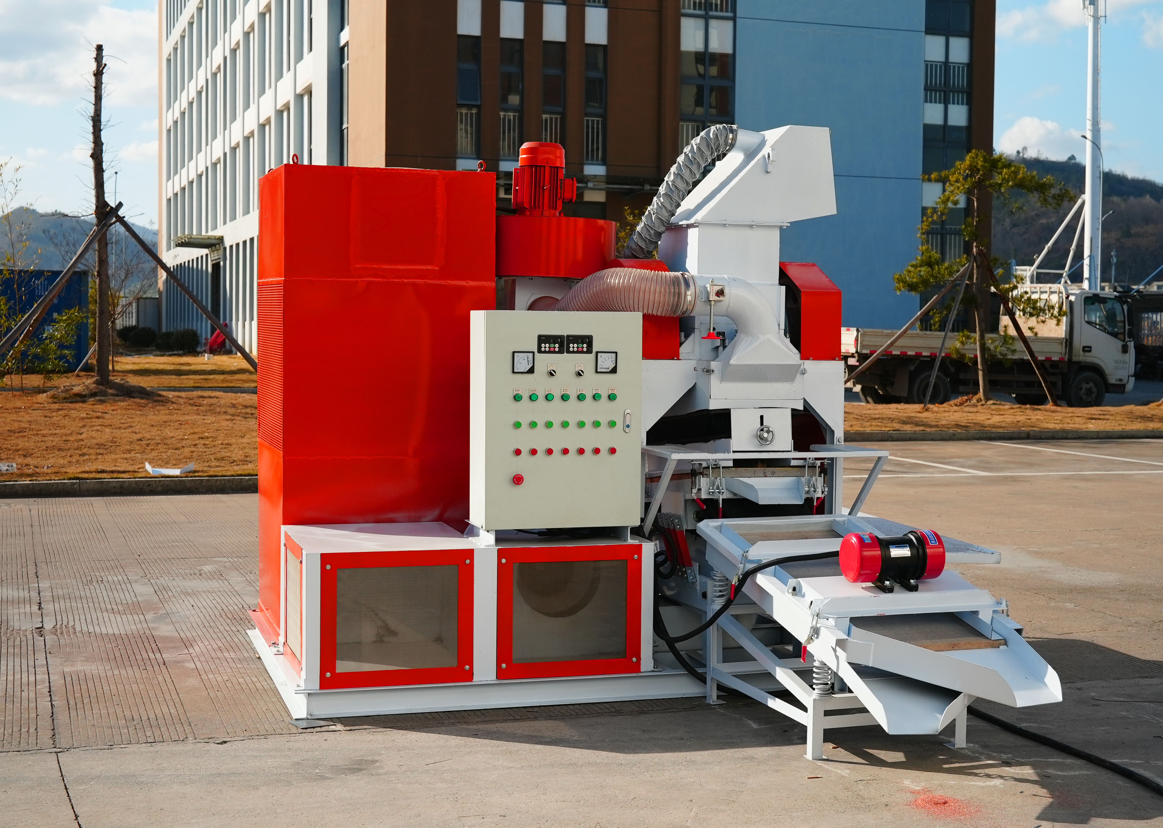 QD-350型・干式铜米机